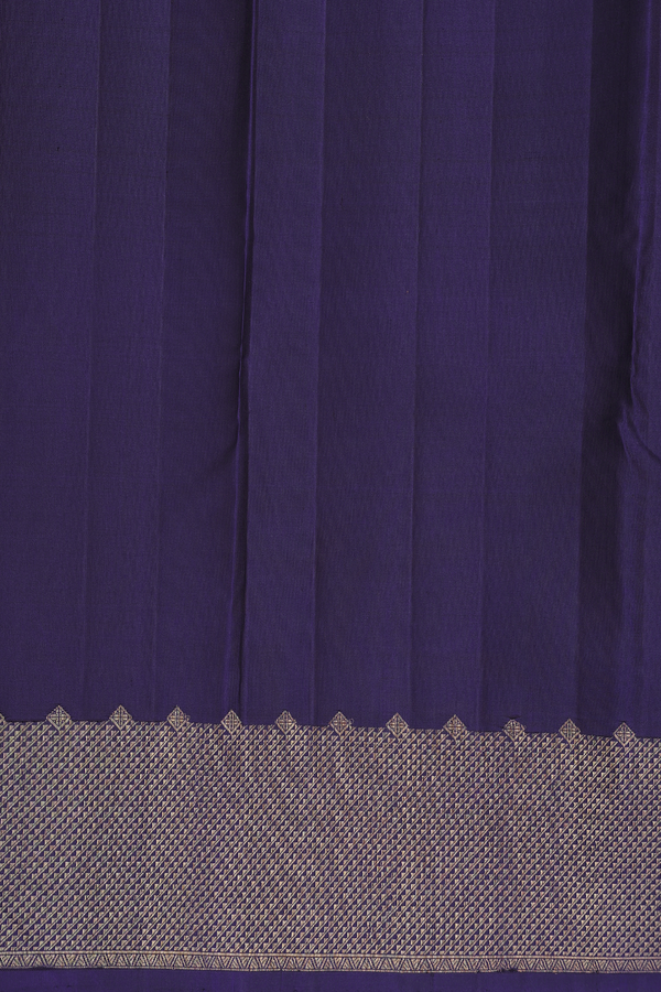Kanchipuram Silk Saree In Navy Blue With Diagonal Border