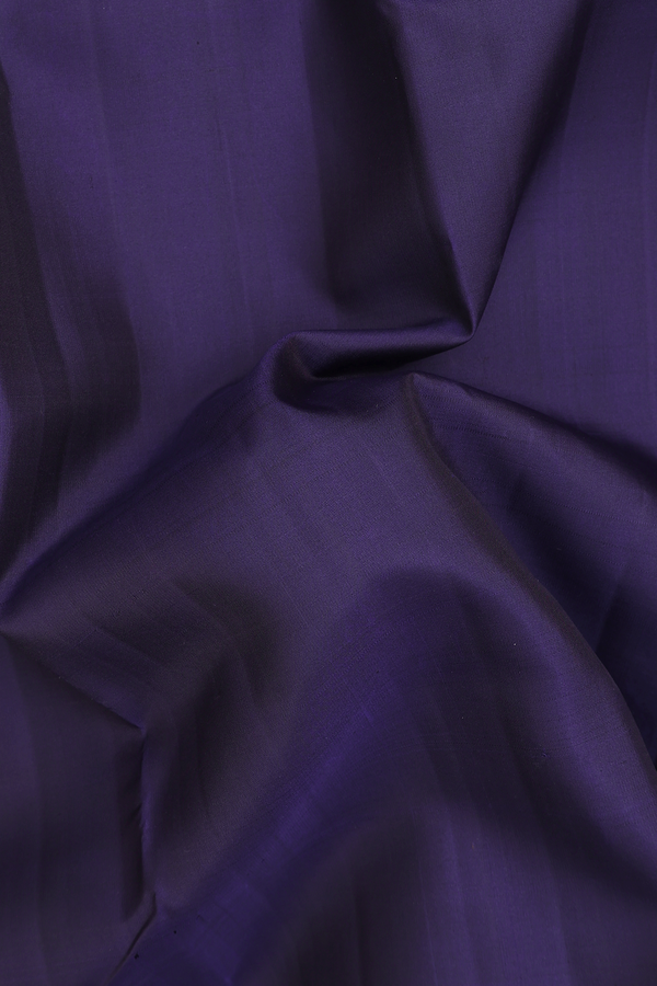 Kanchipuram Silk Saree In Navy Blue With Diagonal Border