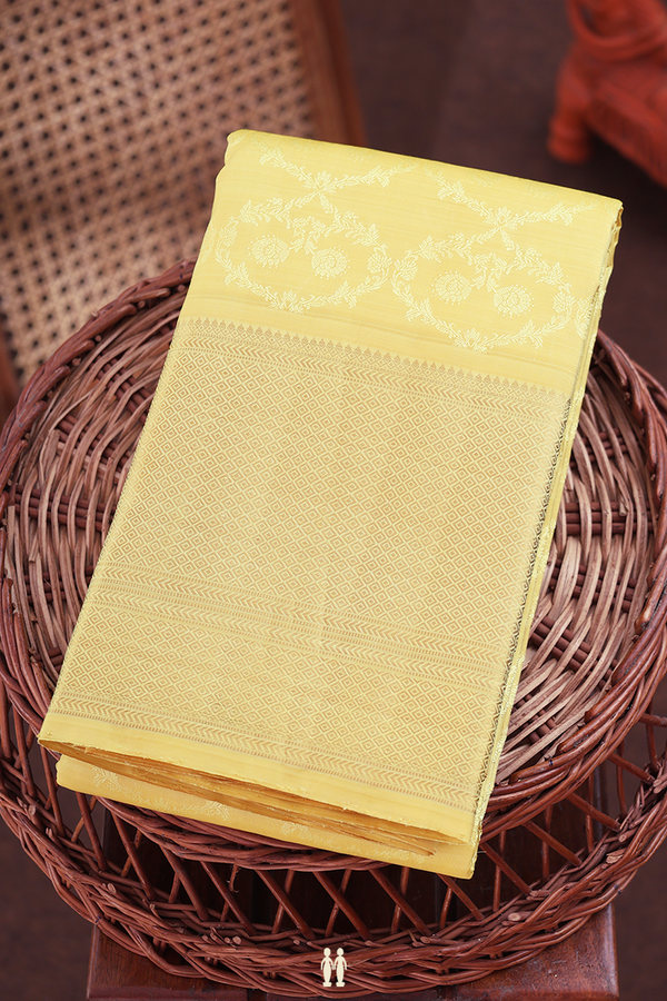 Kanchipuram Silk Saree In Light Yellow With Jacquard Pattern