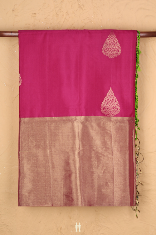 Soft Silk Saree In Magenta With Thilagam Motifs