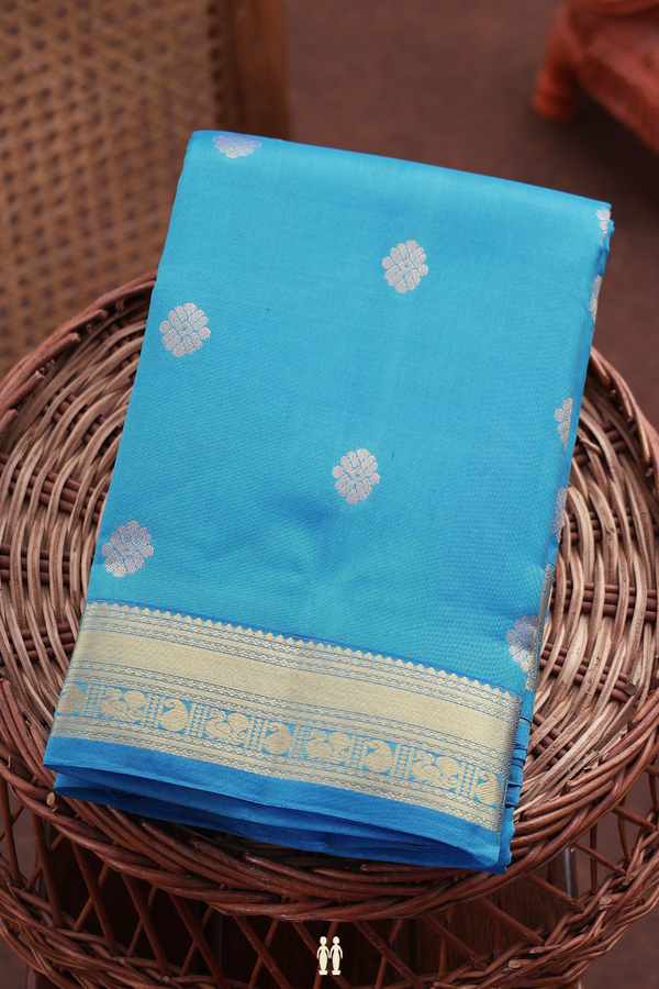 Kanchipuram Silk Saree In Deep Sky Blue With Floral Buttas