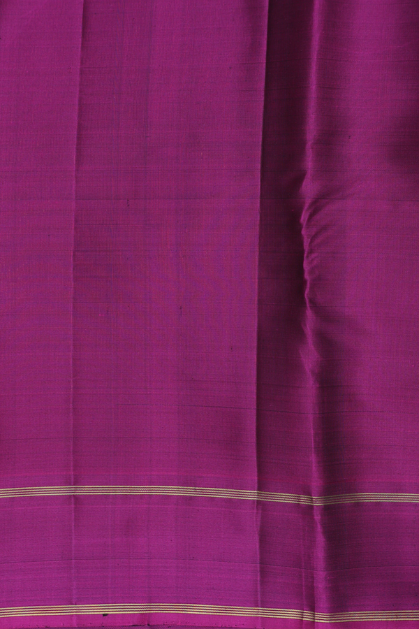 Kanchipuram Silk Saree In Dark Green With Checks Design