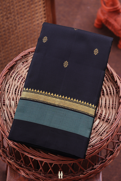 Kanchipuram Silk Saree In Black With Floral Buttas