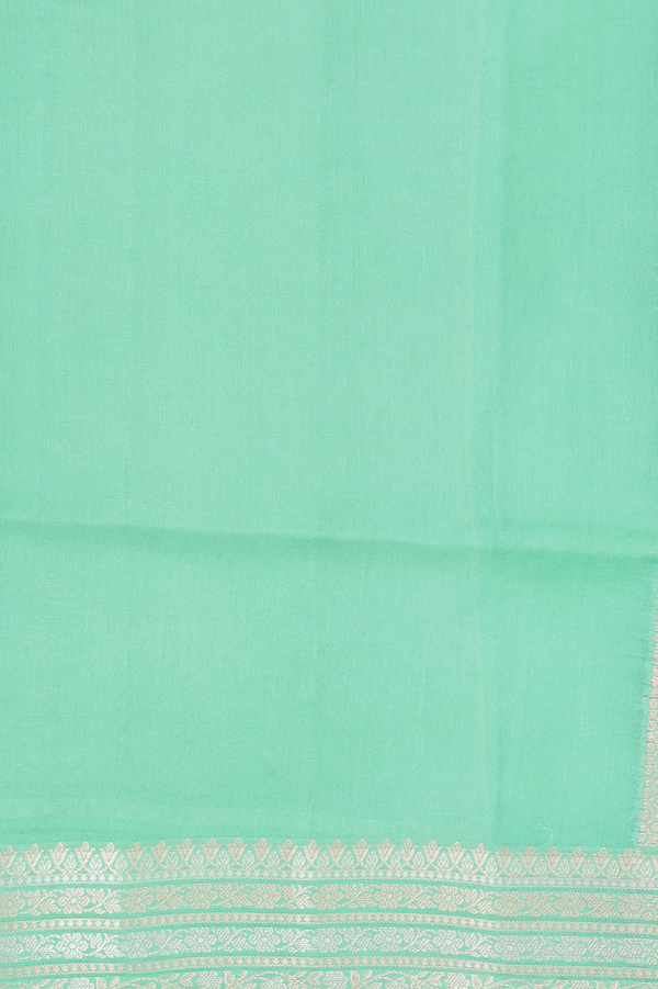 Raw Silk Saree In Green With Diamond Buttas