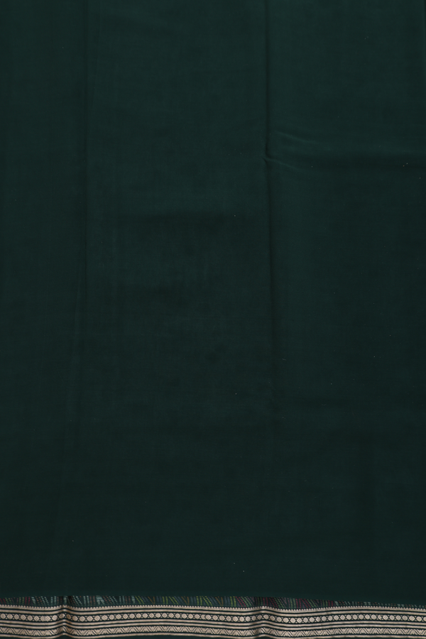 Crepe Saree In Forest Green With Chevron Design