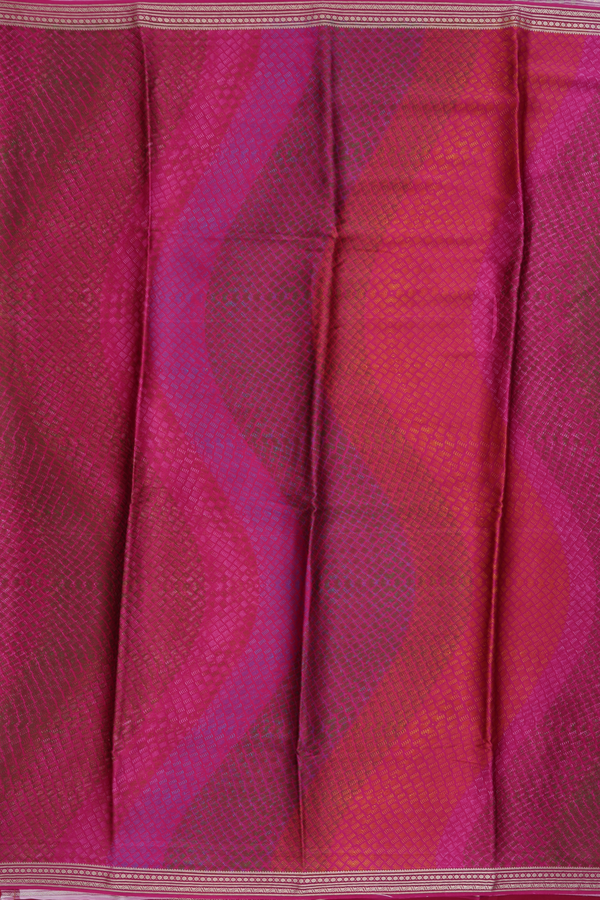 Crepe Saree In Shades Of Pink With Allover Design
