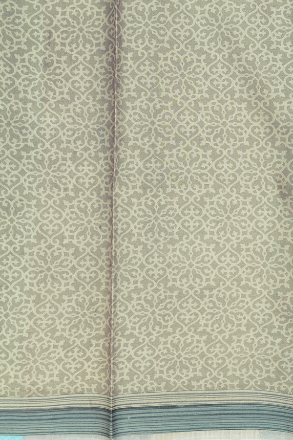 Printed Silk Saree In Shade Of Green With Allover Design