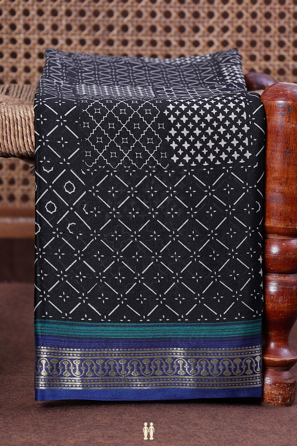 Crepe Saree In Black With Allover Design