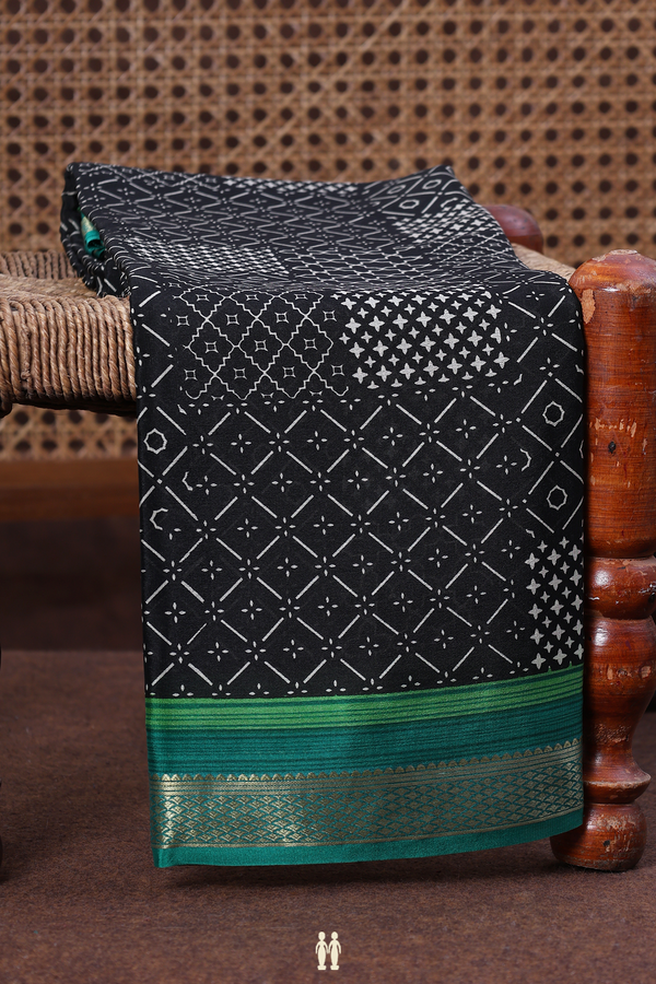 Crepe Saree In Black With Allover Design