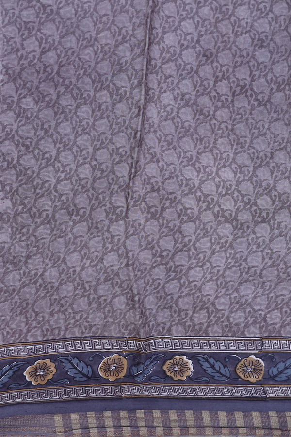 Crepe Saree In Dusty Lavender With Floral Printed Design