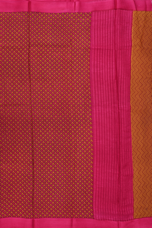 Crepe Saree In Red And Orange With Printed Design