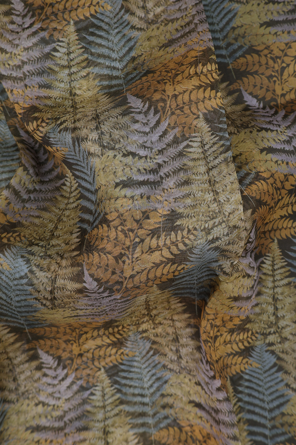 Organza Silk Saree In Mehendi Green With Leaf Printed Design