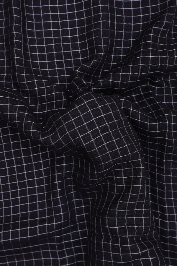 Linen Saree In Black With Checks Design