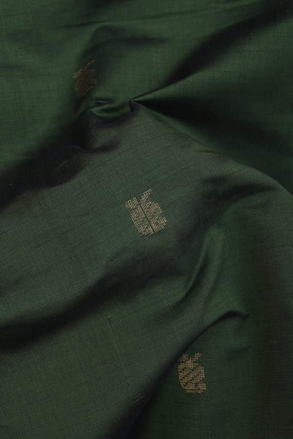 Semi Silk Cotton Saree In Fern Green With Paisley Buttas
