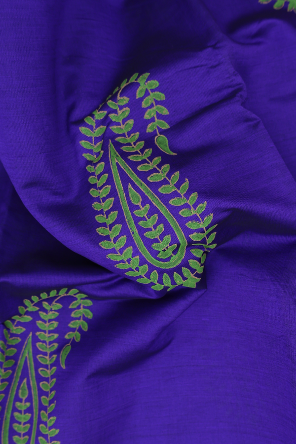 Semi Silk Cotton Saree In Royal Blue With Paisley Design