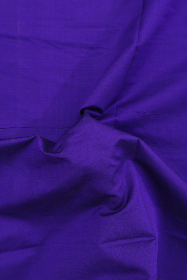 Semi Silk Cotton Saree In Royal Blue With Zari Border