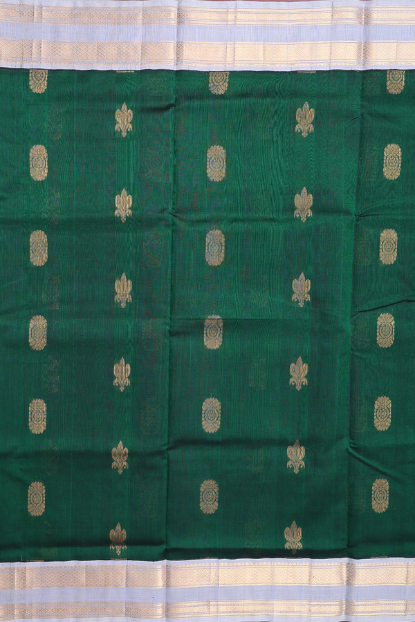 Traditional Silk Cotton Saree In Green With Floral Buttas