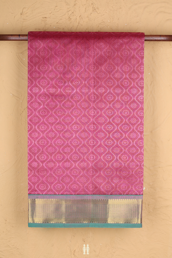 Silk Cotton Saree In Mauve Pink With Scallop Design