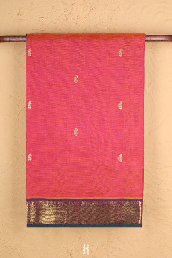 Silk Cotton Saree In Pink With Paisley Buttas