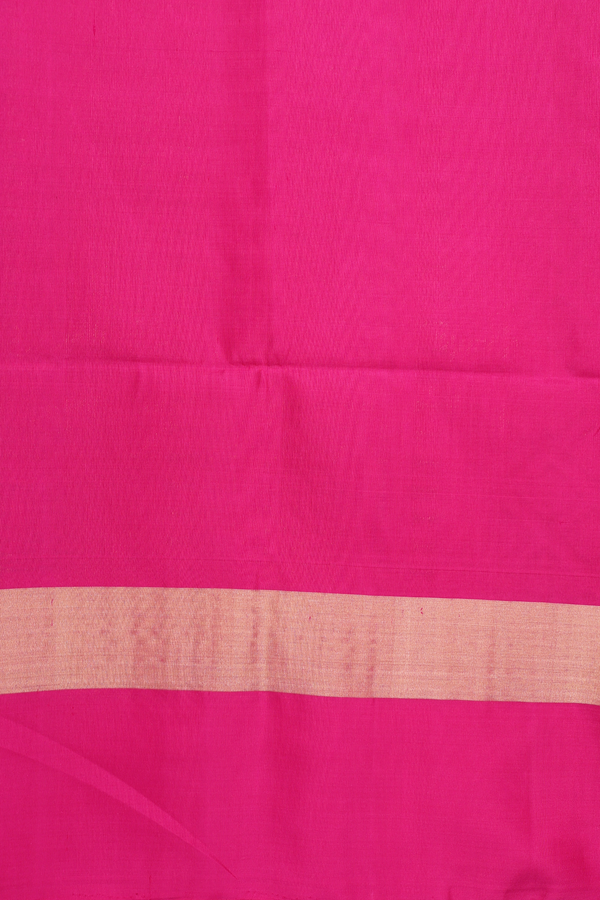Soft Silk Saree In Black With Checks Design