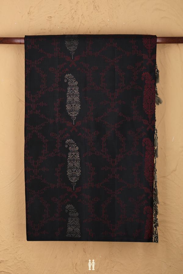 Soft Silk Saree In Black With Threadwork Design