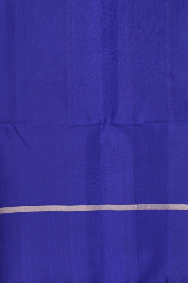 Soft Silk Saree In Dual Tone With Allover Buttas