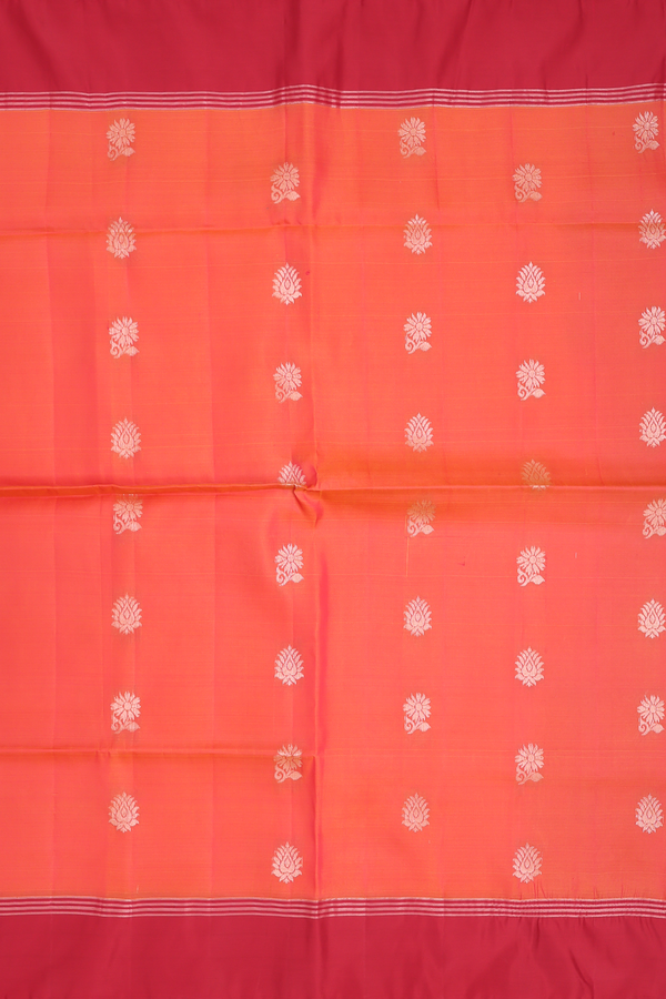 Soft Silk Saree In Dual Tone With Floral Buttas