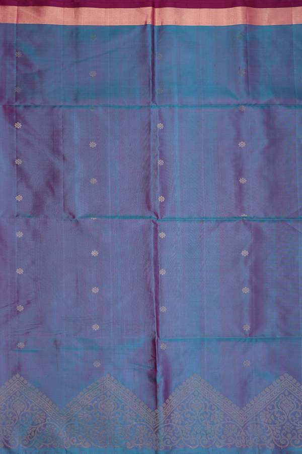 Soft Silk Saree In Dual Tone With Floral Buttas