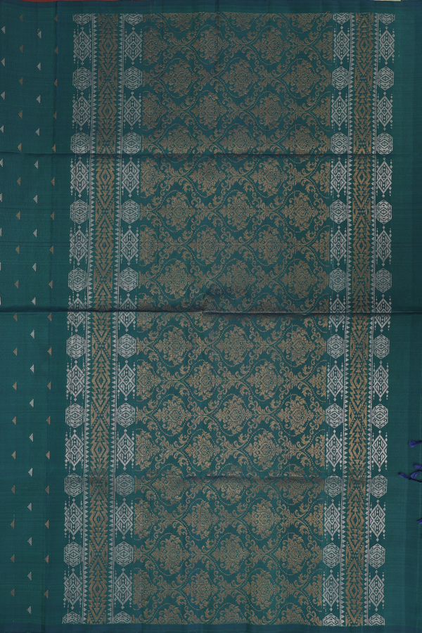Soft Silk Saree In Dual Tone With Triangle Buttas