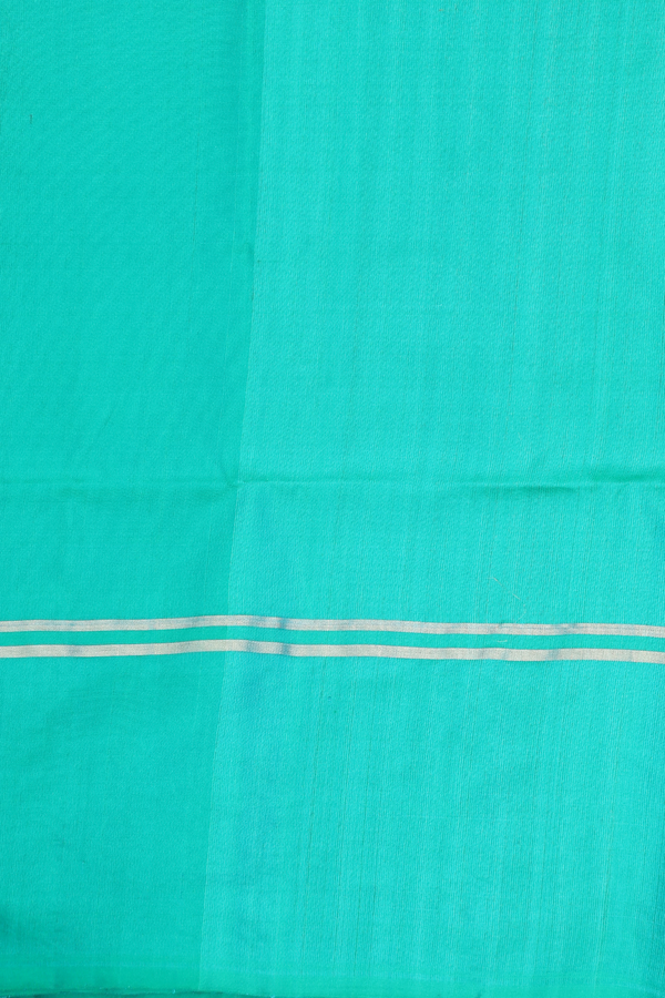 Soft Silk Saree In Dual Tone With Zari Buttas