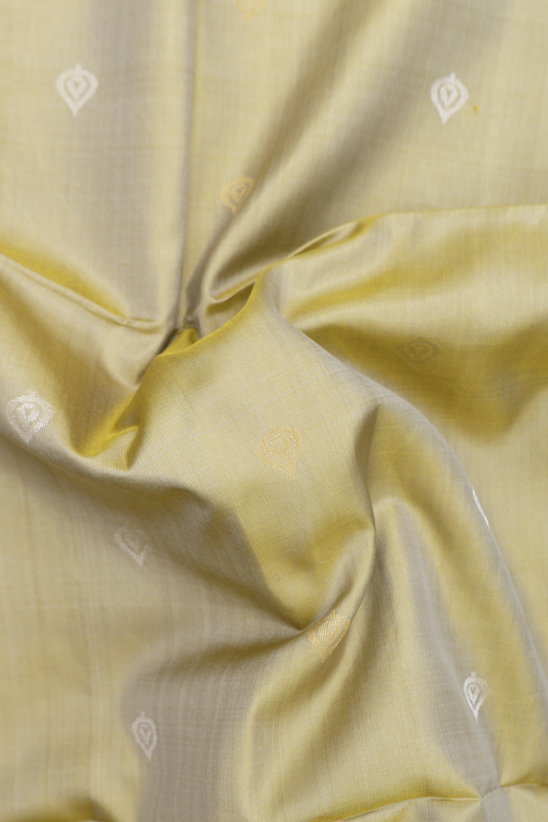 Soft Silk Saree In Dual Tone With Zari Buttas