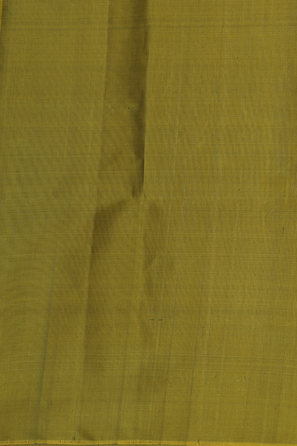 Soft Silk Saree In Green With Leaf Buttas