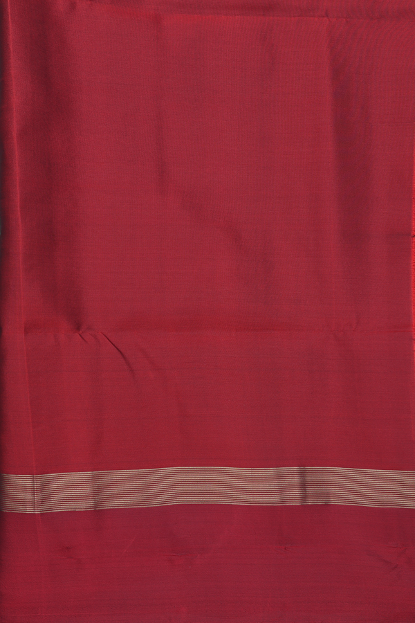 Soft Silk Saree In Green With Zari Motifs