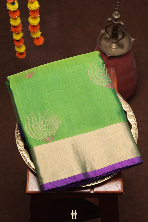 Soft Silk Saree In Leaf Green With Zari Motifs