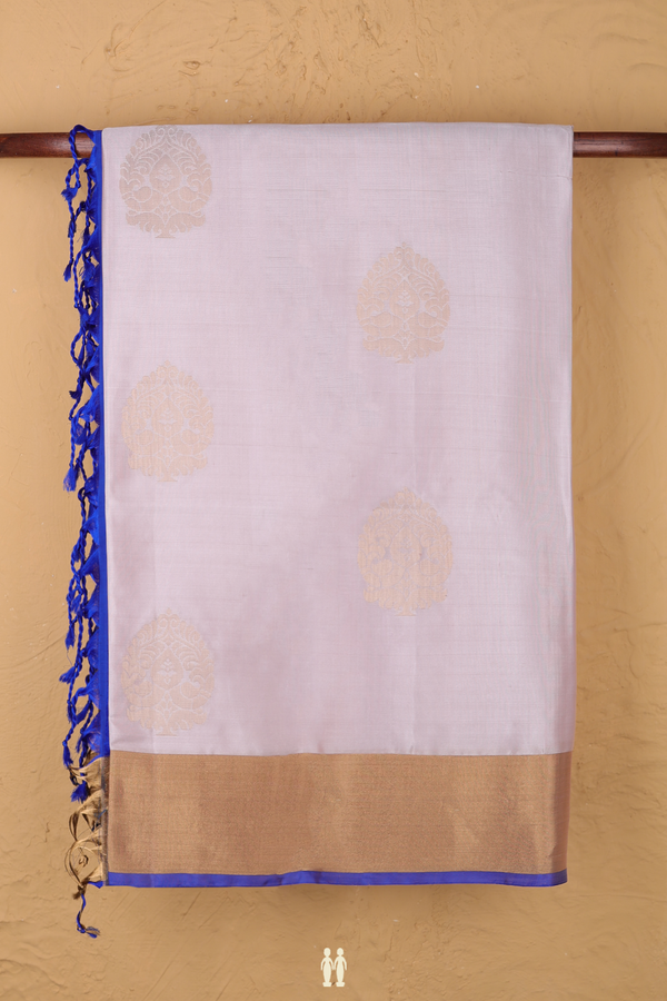 Soft Silk Saree In Pale Purple With Zari Motifs