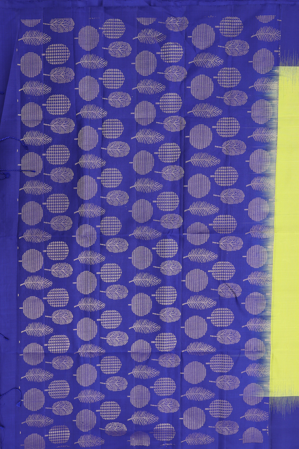 Soft Silk Saree In Pear Green With Zari Motifs
