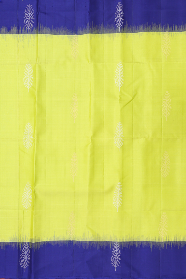 Soft Silk Saree In Pear Green With Zari Motifs