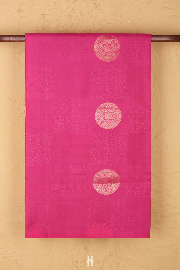 Soft Silk Saree In Pink With Zari Motifs