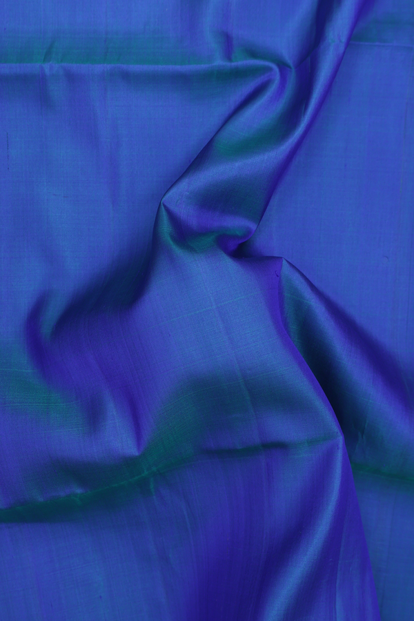 Soft Silk Saree In Plain Dual Tone With Zari Border