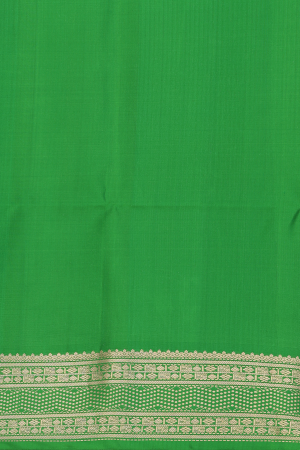 Soft Silk Saree In Purple With Chevron Design