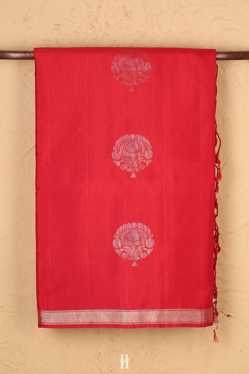 Soft Silk Saree In Scarlet Red With Zari Motifs