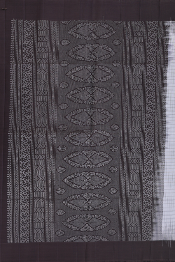 Soft Silk Saree In White With Checks Design