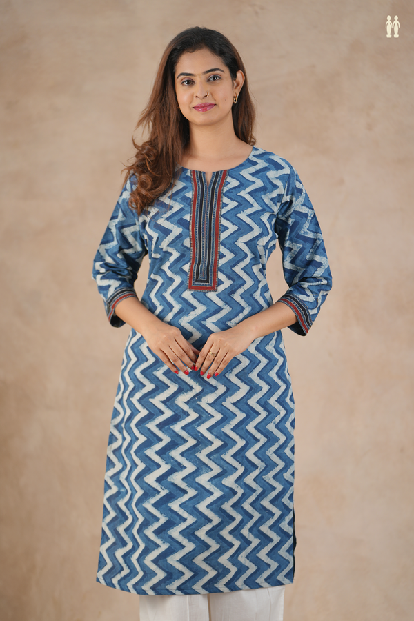 Split Neck Chevron Design White And Blue Cotton Long Kurta