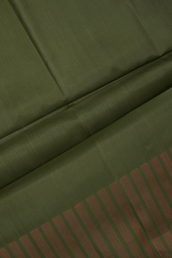 Stripes Threadwork Design Mehendi Green Soft Silk Saree