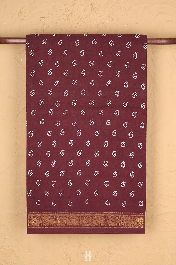 Sungudi Cotton Saree In Brown With Printed Buttas