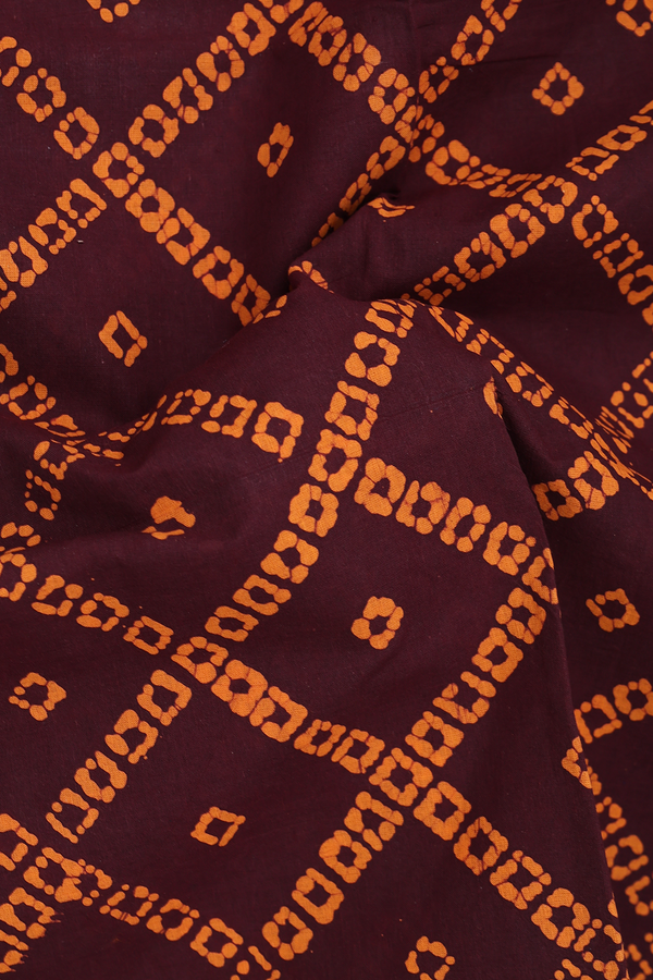Sungudi Cotton Saree In Coffee Brown With Diamond Design