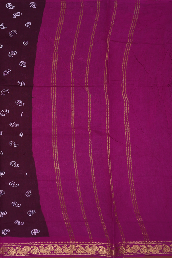 Sungudi Cotton Saree In Dark Brown With Paisley Design