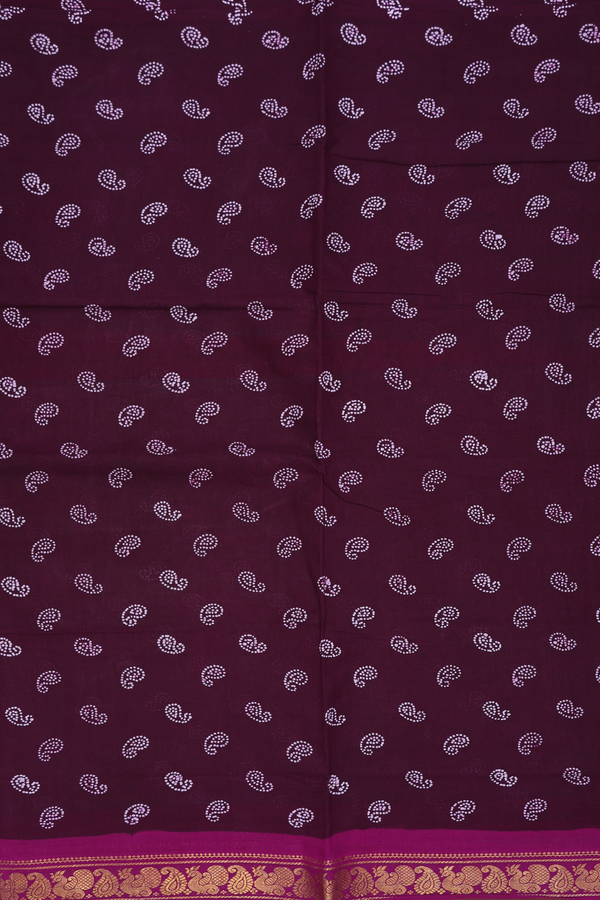 Sungudi Cotton Saree In Dark Brown With Paisley Design