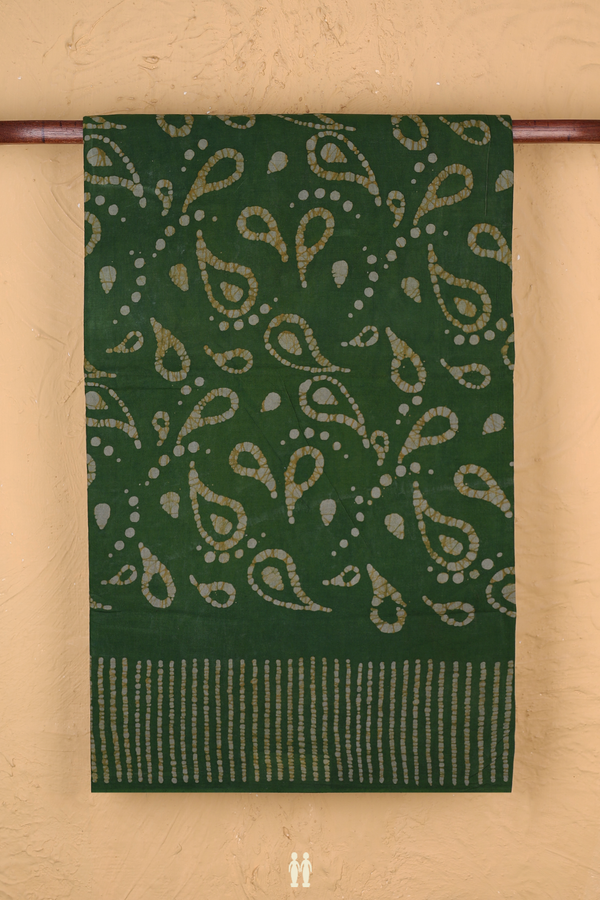 Sungudi Cotton Saree In Fern Green With Printed Design
