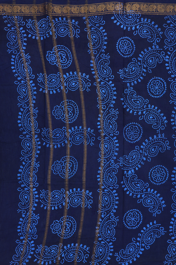 Sungudi Cotton Saree In Navy Blue With Printed Buttas